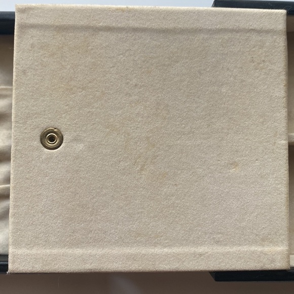 Rhinestone Heart | Trifold | Black/Brown | Jewelry Case - Picture 11 of 16